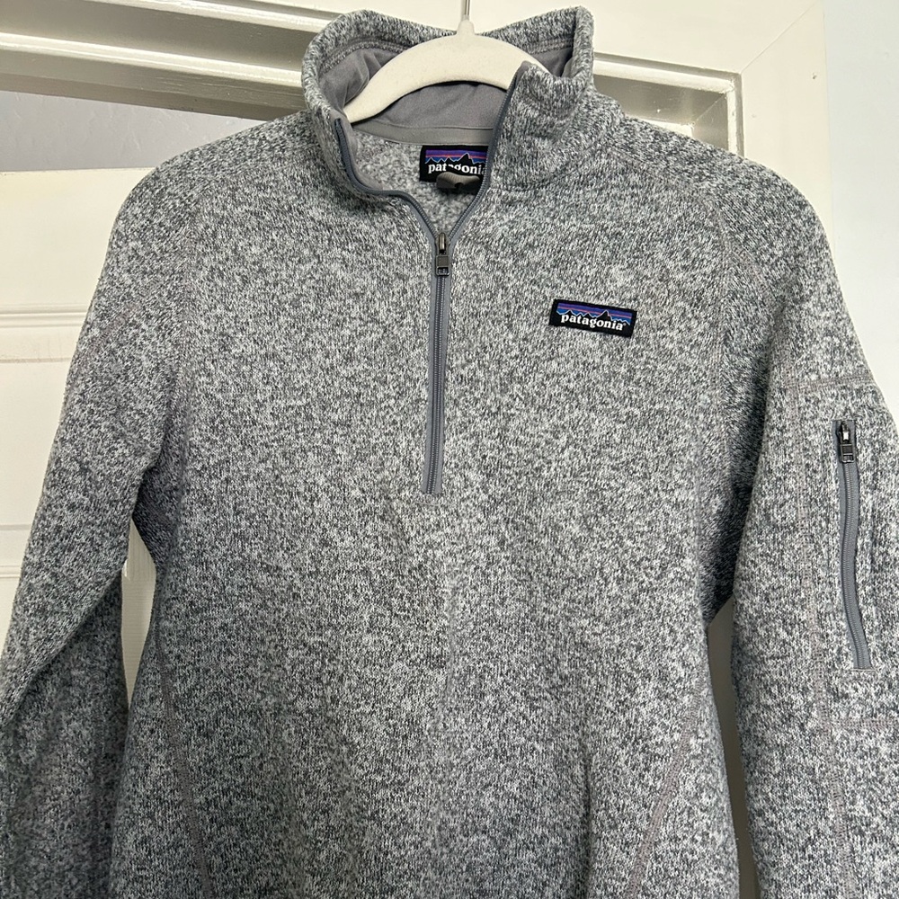 Gray Patagonia quarter zip